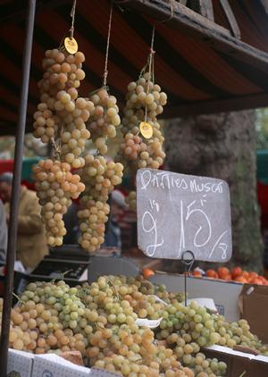 レストランかめ福オンプレイス：多彩なビュッフェと温泉を楽しむ総合レジャースポット